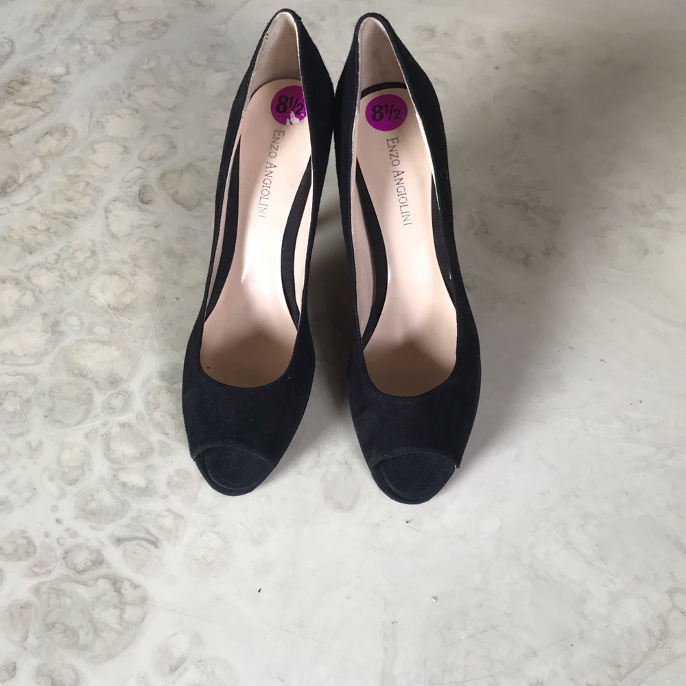 Enzo Angiolini Black Suede 4” high heel pumps. Unused - Store sample.